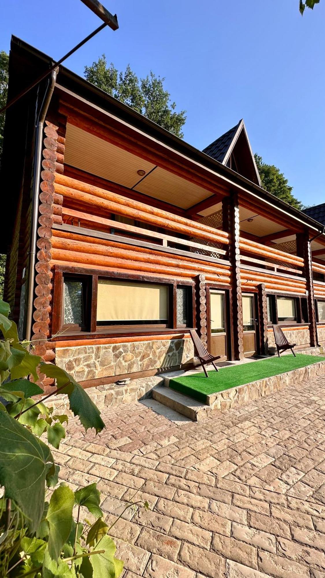 Chalet Vedmezhe ポリアナ エクステリア 写真